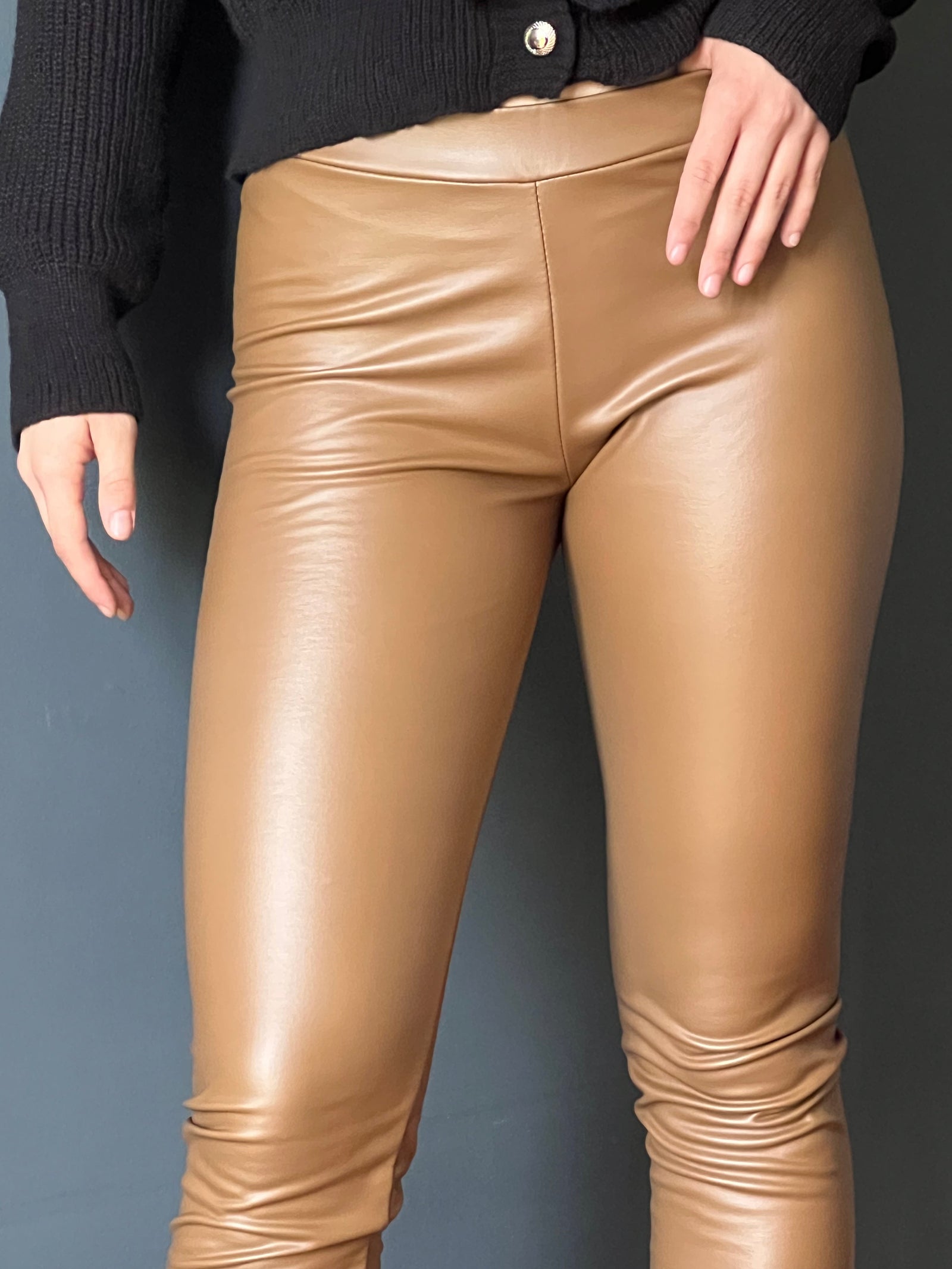 Calza Forrada Ecocuero Camel Moda Deco por ti 